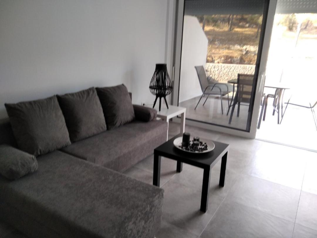 Estia - Brand New Apartment In Ermioni Village Eksteriør billede
